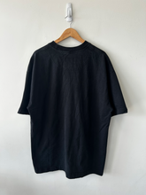 Load image into Gallery viewer, T-shirt Size Medium
