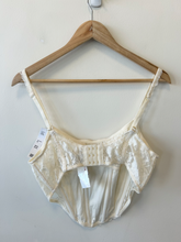 Load image into Gallery viewer, Urban Outfitters ( U ) Tank Top Size Extra Large
