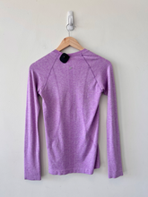 Load image into Gallery viewer, Lululemon Athletic Top Size Medium
