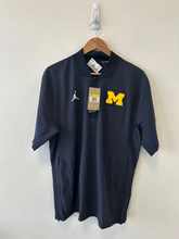 Load image into Gallery viewer, Jordan Outerwear Size Small
