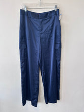 Load image into Gallery viewer, Women’s pants
