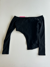 Load image into Gallery viewer, Edikted Long Sleeve Top Size Medium
