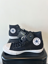 Load image into Gallery viewer, Converse Shoes Casual Shoes Womens 8
