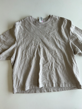 Load image into Gallery viewer, Abercrombie &amp; Fitch T-shirt Size Extra Large
