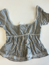 Load image into Gallery viewer, Bdg Short Sleeve Top Size Small
