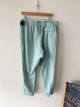 Load image into Gallery viewer, Nike Athletic Pants Size XXL
