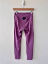 Load image into Gallery viewer, Lululemon Athletic Pants Size Small

