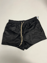 Load image into Gallery viewer, Fear Of God Essentials Athletic Shorts Size Extra Large
