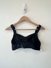 Load image into Gallery viewer, Lulu Lemon Sports Bra Size Large
