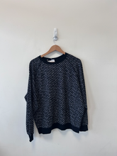 Load image into Gallery viewer, Sweatshirt Size Large
