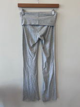 Load image into Gallery viewer, Skims Athletic Pants Size Extra Small
