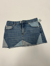 Load image into Gallery viewer, Garage Short Skirt Size Extra Small
