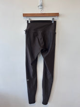 Load image into Gallery viewer, Women’s athletic pants
