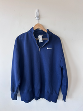 Load image into Gallery viewer, Nike Sweatshirt Size Medium
