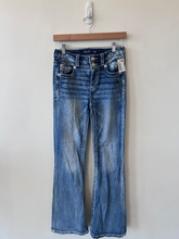 Load image into Gallery viewer, Miss Me Denim Size 1 (25)
