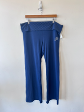 Load image into Gallery viewer, Pink By Victoria's Secret Athletic Pants Size XXL
