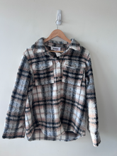 Load image into Gallery viewer, Bb Dakota Heavy Outerwear Size Large
