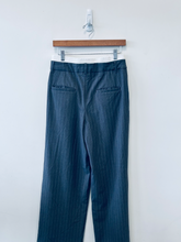 Load image into Gallery viewer, Wild Fable Pants Size Small
