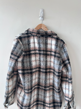 Load image into Gallery viewer, Bb Dakota Heavy Outerwear Size Large

