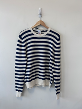 Load image into Gallery viewer, Brandy Melville Sweater Size Small
