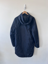 Load image into Gallery viewer, Nike Heavy Outerwear Size Small
