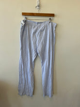 Load image into Gallery viewer, Pink Woman’s Pants Size XL
