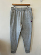 Load image into Gallery viewer, Men’s Champion Athletic Pants Size Large
