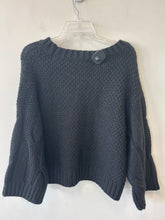 Load image into Gallery viewer, Women’s sweater

