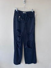 Load image into Gallery viewer, Women’s pants
