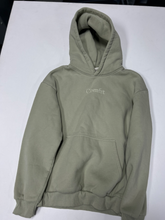 Load image into Gallery viewer, Comfrt Sweatshirt Size Small
