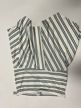 Load image into Gallery viewer, Missguided Long Skirt Size Extra Large
