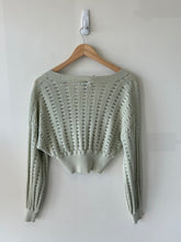 Load image into Gallery viewer, Forever 21 Sweater Size Small
