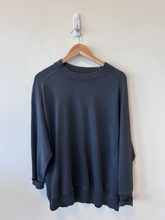 Load image into Gallery viewer, Aerie Sweatshirt Size Extra Small

