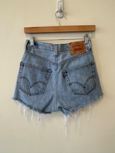 Load image into Gallery viewer, Levi Shorts Size 11/12
