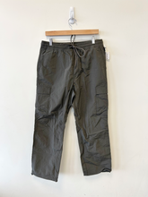 Load image into Gallery viewer, Pac Sun Pants Size Medium
