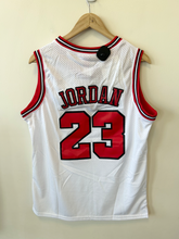 Load image into Gallery viewer, Nba Athletic Top Size Medium
