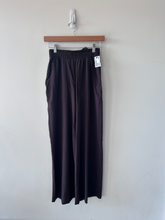 Load image into Gallery viewer, Lululemon Athletic Pants Size 2 (26)
