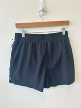 Load image into Gallery viewer, Alo Athletic Shorts Size Medium
