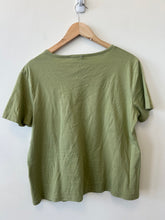Load image into Gallery viewer, Billabong T-Shirt Size XXL
