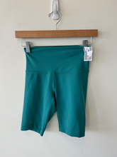 Load image into Gallery viewer, Lulu Lemon Athletic Shorts Size Small
