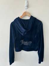 Load image into Gallery viewer, Juicy Couture Sweatshirt Size Large
