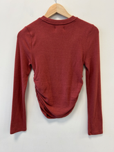 Load image into Gallery viewer, Madewell Long Sleeve Top Size Small
