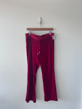 Load image into Gallery viewer, Juicy Couture Pants Size Large

