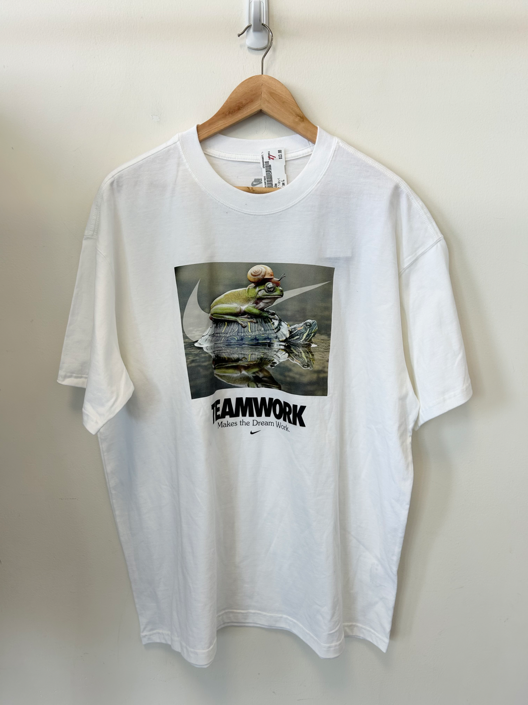 Nike T-shirt Size Large
