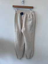 Load image into Gallery viewer, Comfrt Athletic Pants Size Small
