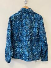 Load image into Gallery viewer, North Face Athletic Jacket Size Medium
