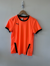 Load image into Gallery viewer, Puma Athletic Top Size Medium
