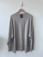 Load image into Gallery viewer, Essentials Long Sleeve Top Size Large
