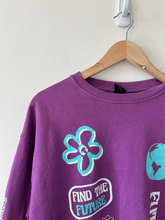 Load image into Gallery viewer, Urban Outfitters ( U ) Sweatshirt Size Medium
