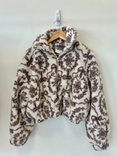 Load image into Gallery viewer, Kimchi And Blue Outerwear Size Medium
